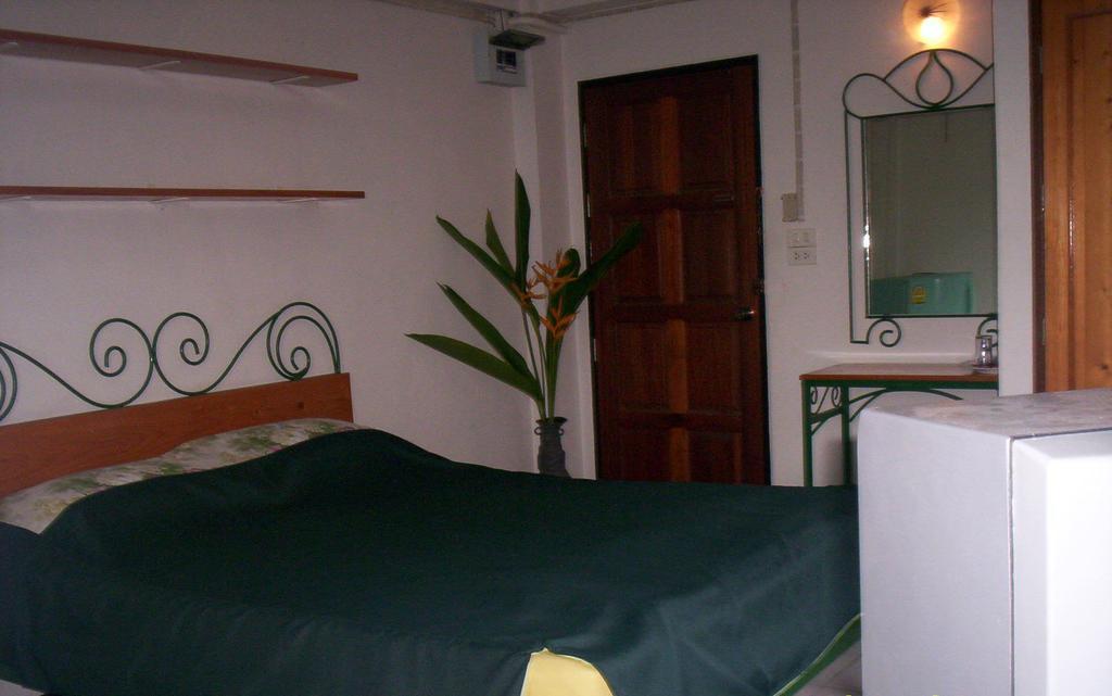 Baankhunmae Apartment Bangkok Cameră foto