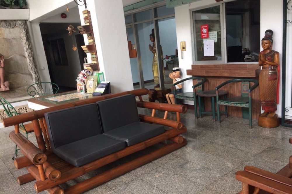 Baankhunmae Apartment Bangkok Exterior foto
