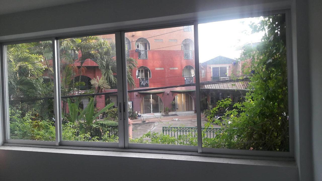 Baankhunmae Apartment Bangkok Exterior foto